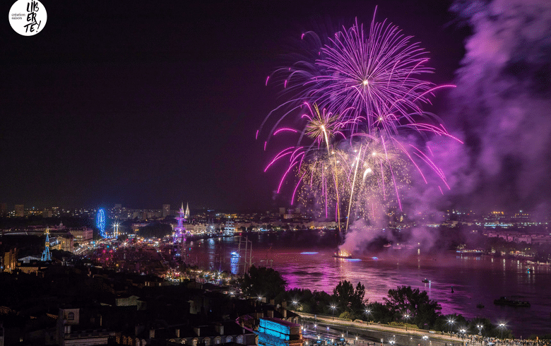 feu d'artifice Bordeaux