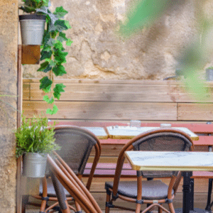 Chez Thérèse patio terrasse cachée Saint-Michel Bordeaux