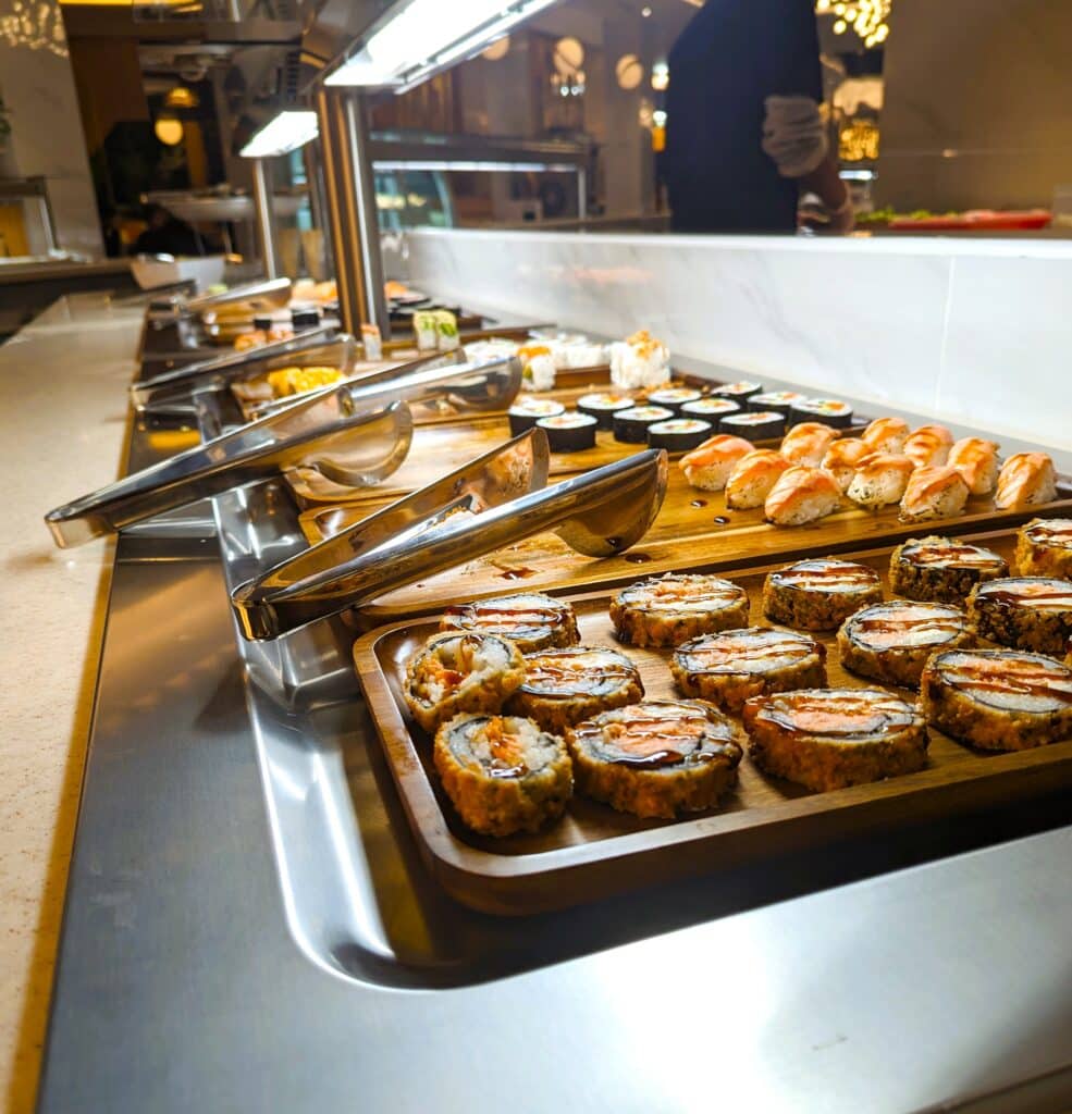 sushis makis japonais Autour de l'Asie restaurant buffet à volonté