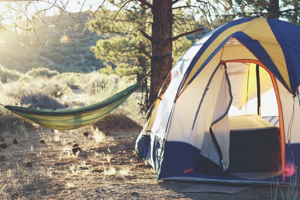tente et hamac pour le camping