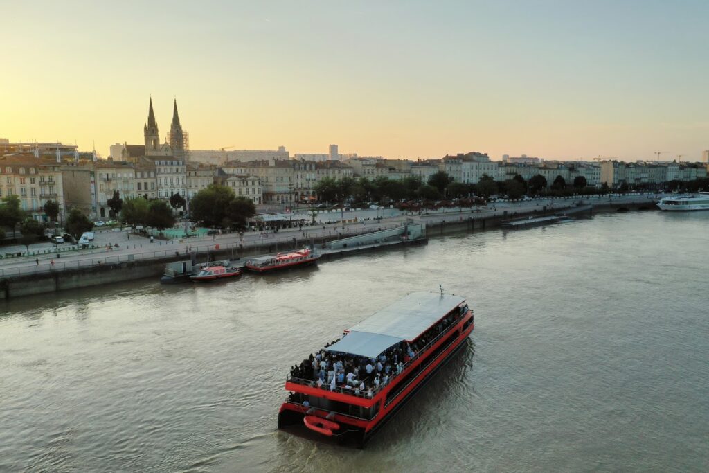 Les Bateaux bordelais