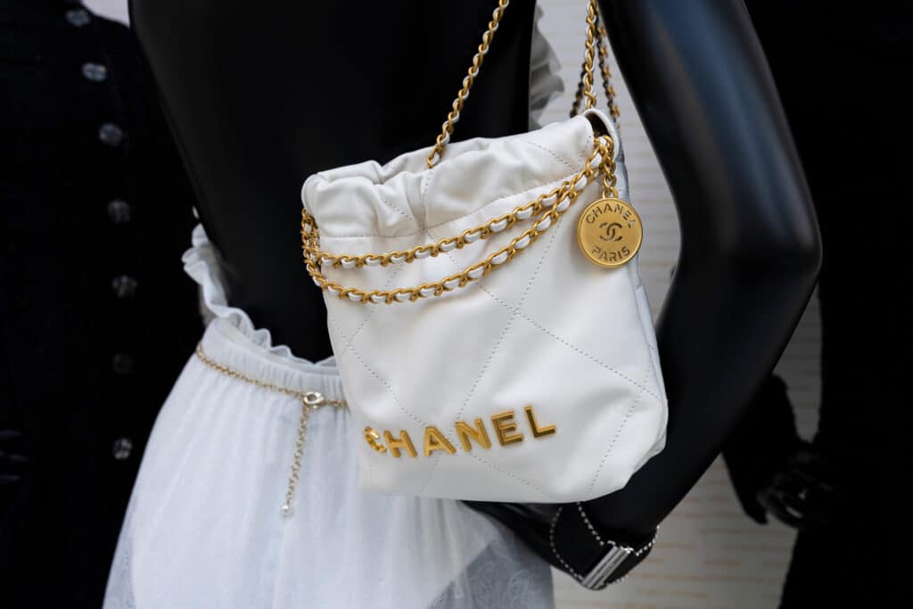 Sac Chanel et Louis Vuitton