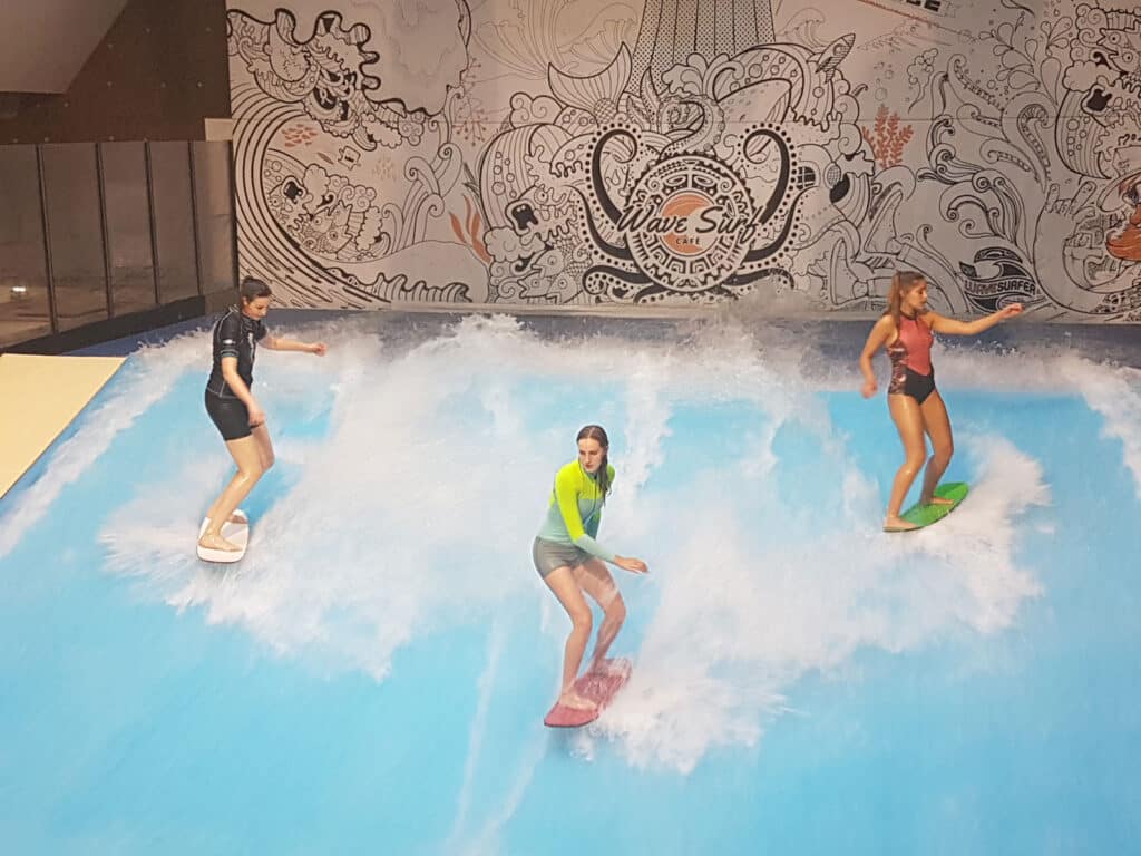 surf-intérieur-quoi-faire-a-bordeaux il fait chaud