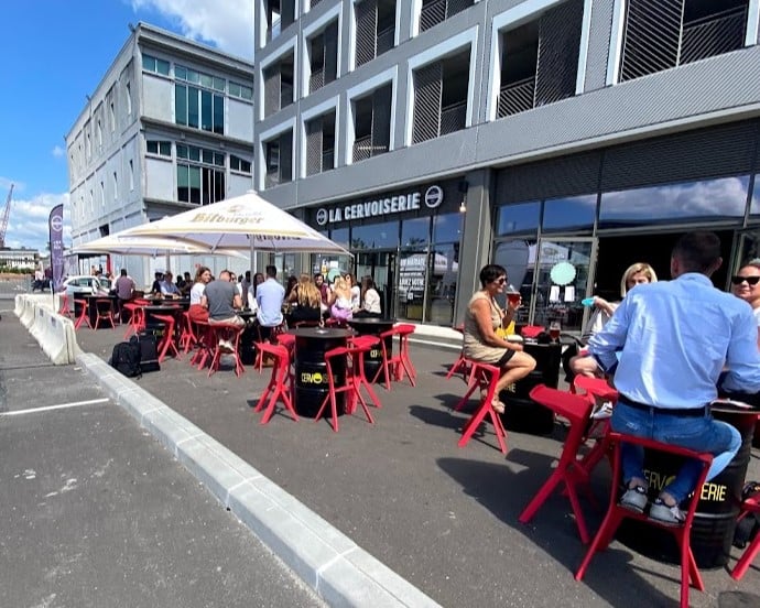 Terrasse au soleil Bordeaux Cervoiserie