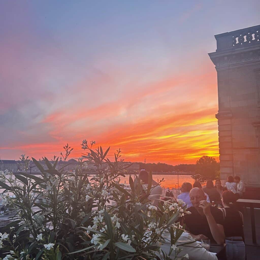 Toit terrasse Balcon Bordeaux La Belle en folie rive droite