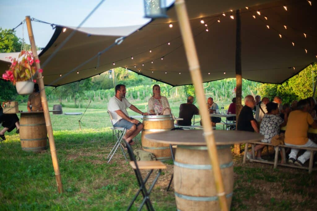 Apéro guinguette au Château Côtes de Bonde près de Bordeaux à Saint-Emilion