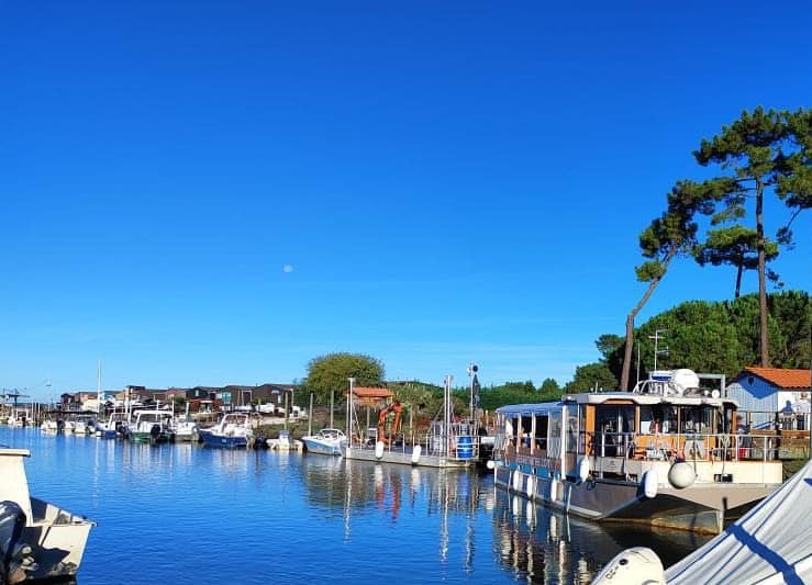 Navette maritime entre Andernos et Arcachon ou le Cap-Ferret