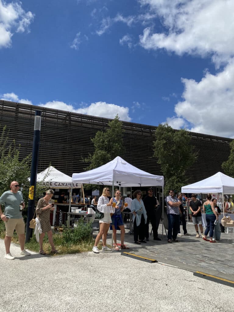 Marché nocturne des créateurs des Halles de Bacalan à Bordeaux