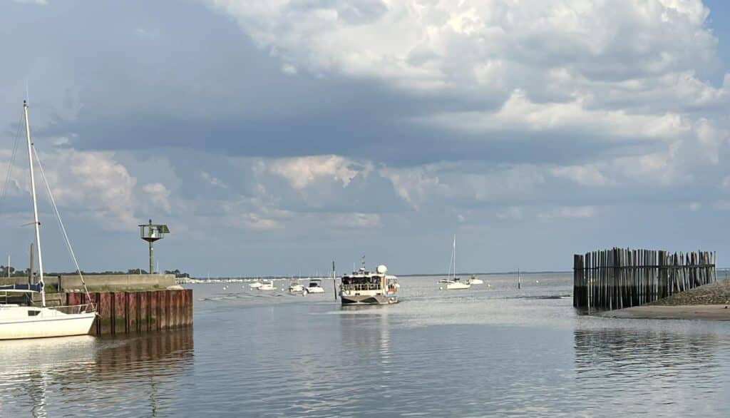 Navette maritime entre Andernos et Arcachon ou le Cap-Ferret, promenade en bateau