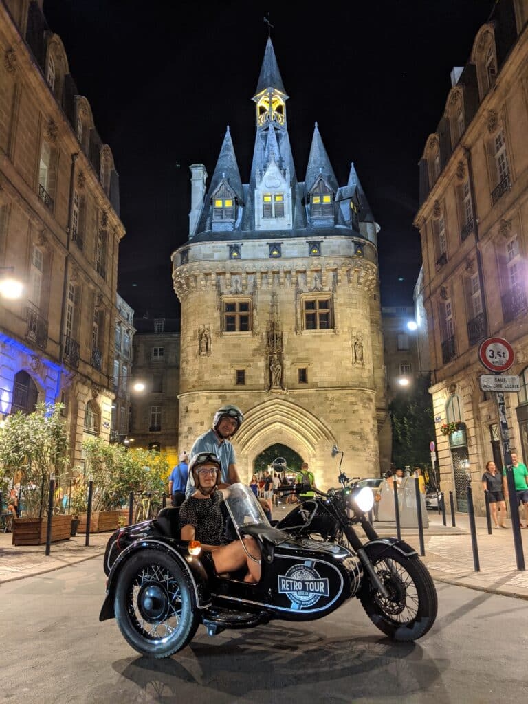 Retro Tour ville Bordeaux side car