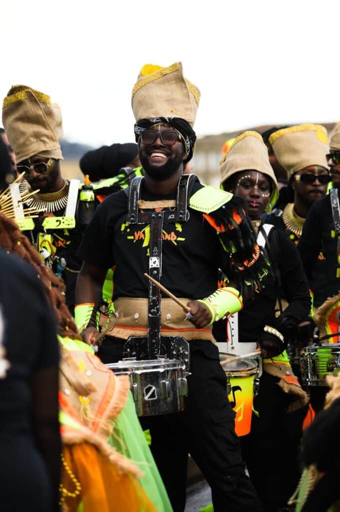 Musiciens du groupe VaKBand Bordeaux de carnaval antillais