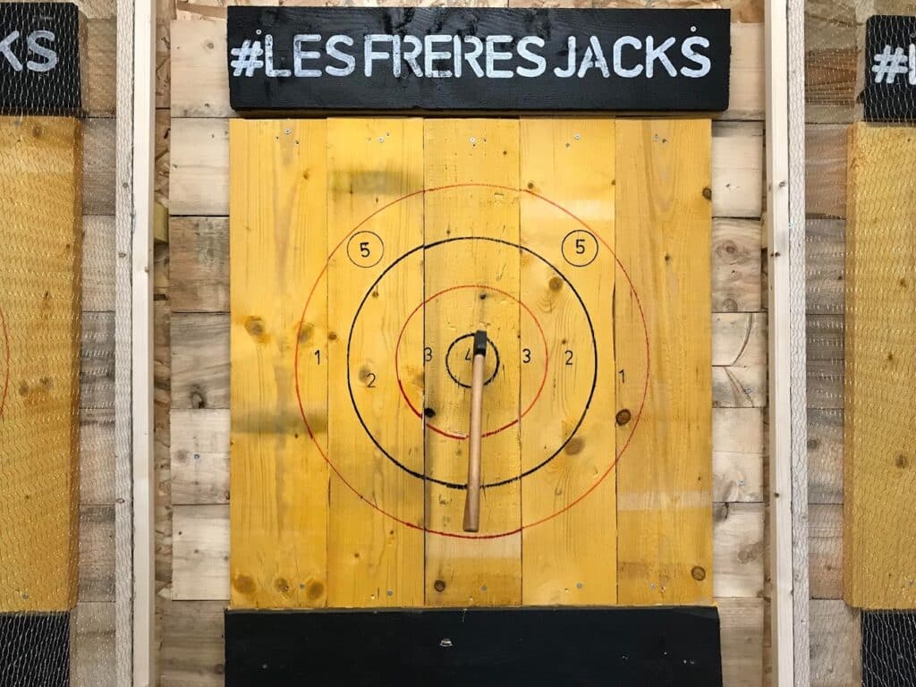 Les Frères Jacks - lancer de haches à Pessac