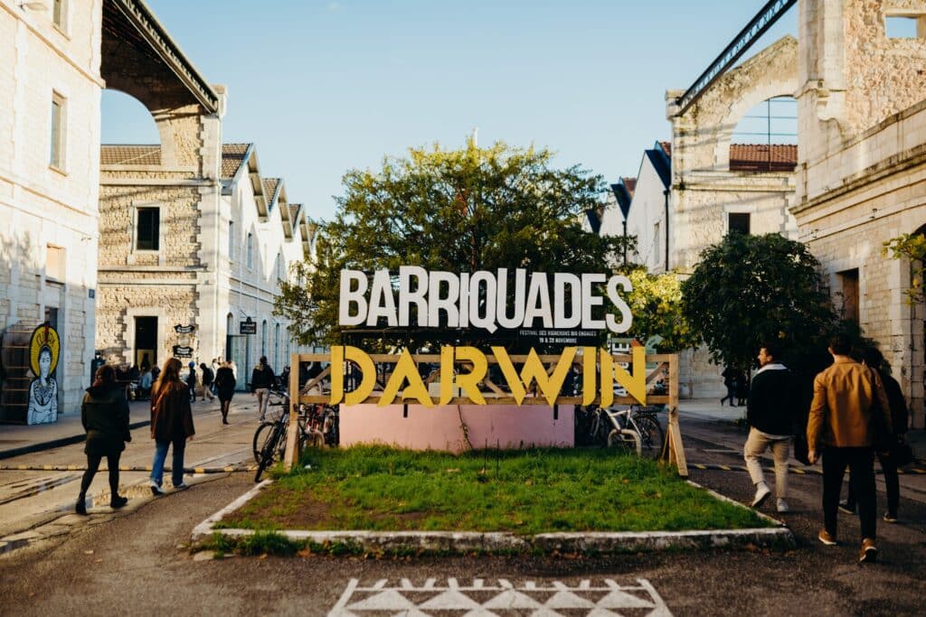 Les Barriquades à darwin eco-système quai des queyries bordeaux