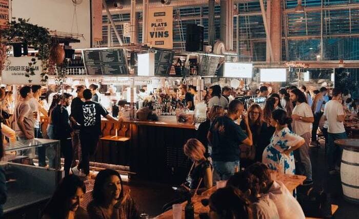 Une soirée conviviale autour d’une raclette XXL aux Halles de Bacalan 3 Soirée raclette à volonté à Bordeaux