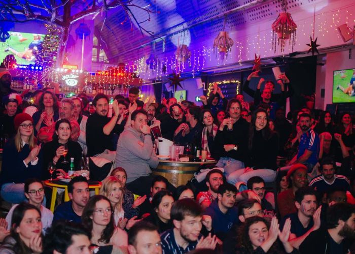 Où regarder la finale de l’UBB à Bordeaux ? Voici les meilleurs bars pour vibrer avec les supporters 2 Où regarder la finale de l’UBB à Bordeaux ? Voici les meilleurs bars pour vibrer avec les supporters