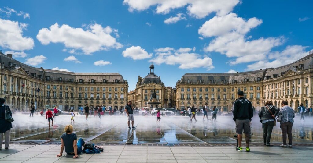 Que faire à Bordeaux en juillet - Miroir d'eau