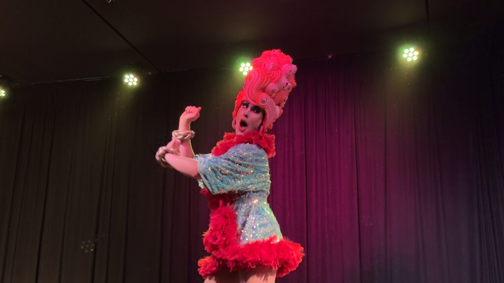 Nouveau Cabaret à Bordeaux Le Diamant Rose Sortir à Bordeaux Expérience insolite