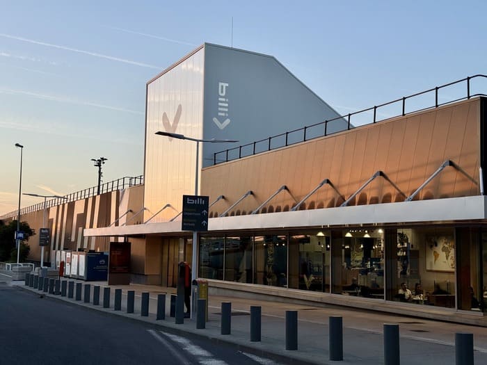 Hall Billi des compagnies low-cost