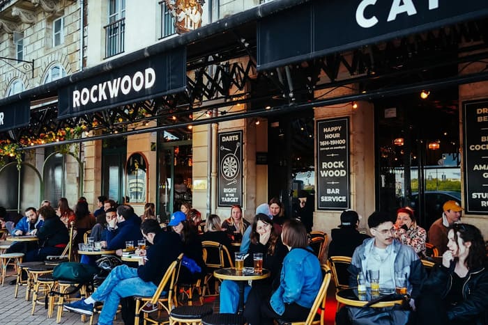 bar qui diffuse le foot à Bordeaux