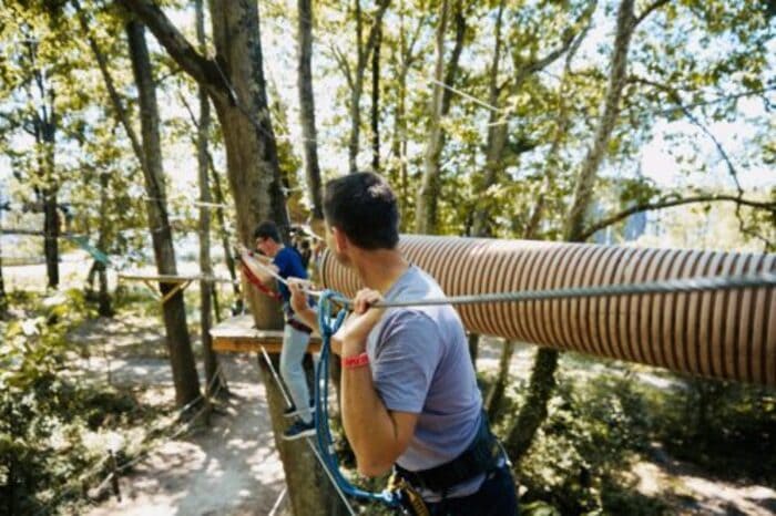 Tépacap Mérignac : l’accrobranche géant aux portes de Bordeaux qui plaît autant aux enfants qu’aux parents