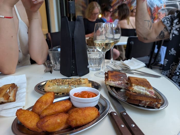 Le bistrot bordelais Merlot où l'on vient pour 10 minutes… et on reste 4 heures