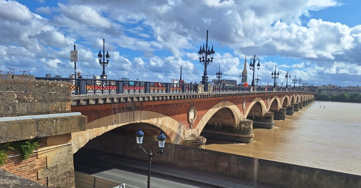 Défi solidaire à Bordeaux : Lucas Lagoueyte va courir 160 km le 28 juin 2026 pour l’association Petits Princes