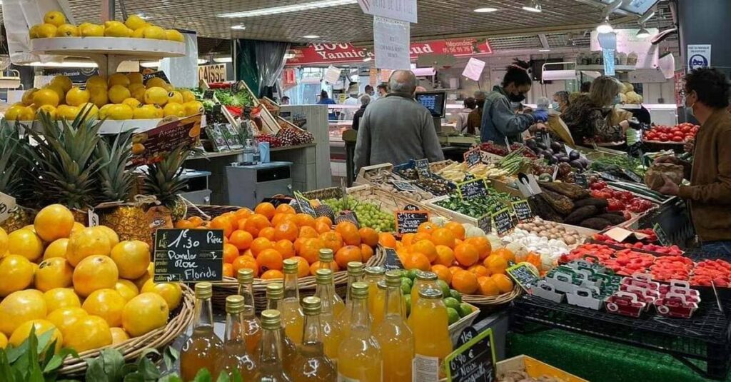 Marché des Capucins à Bordeaux